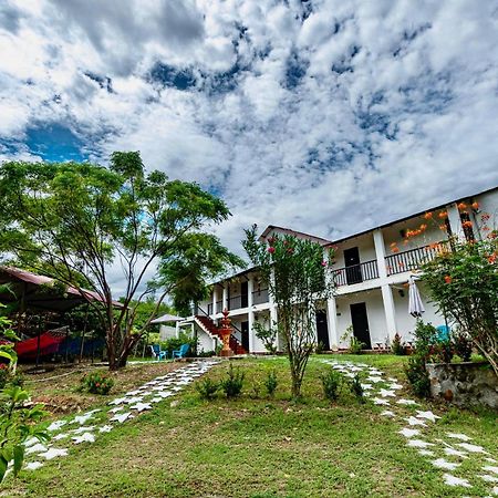 Cosmos Tatacoa Hotel Villavieja Eksteriør bilde
