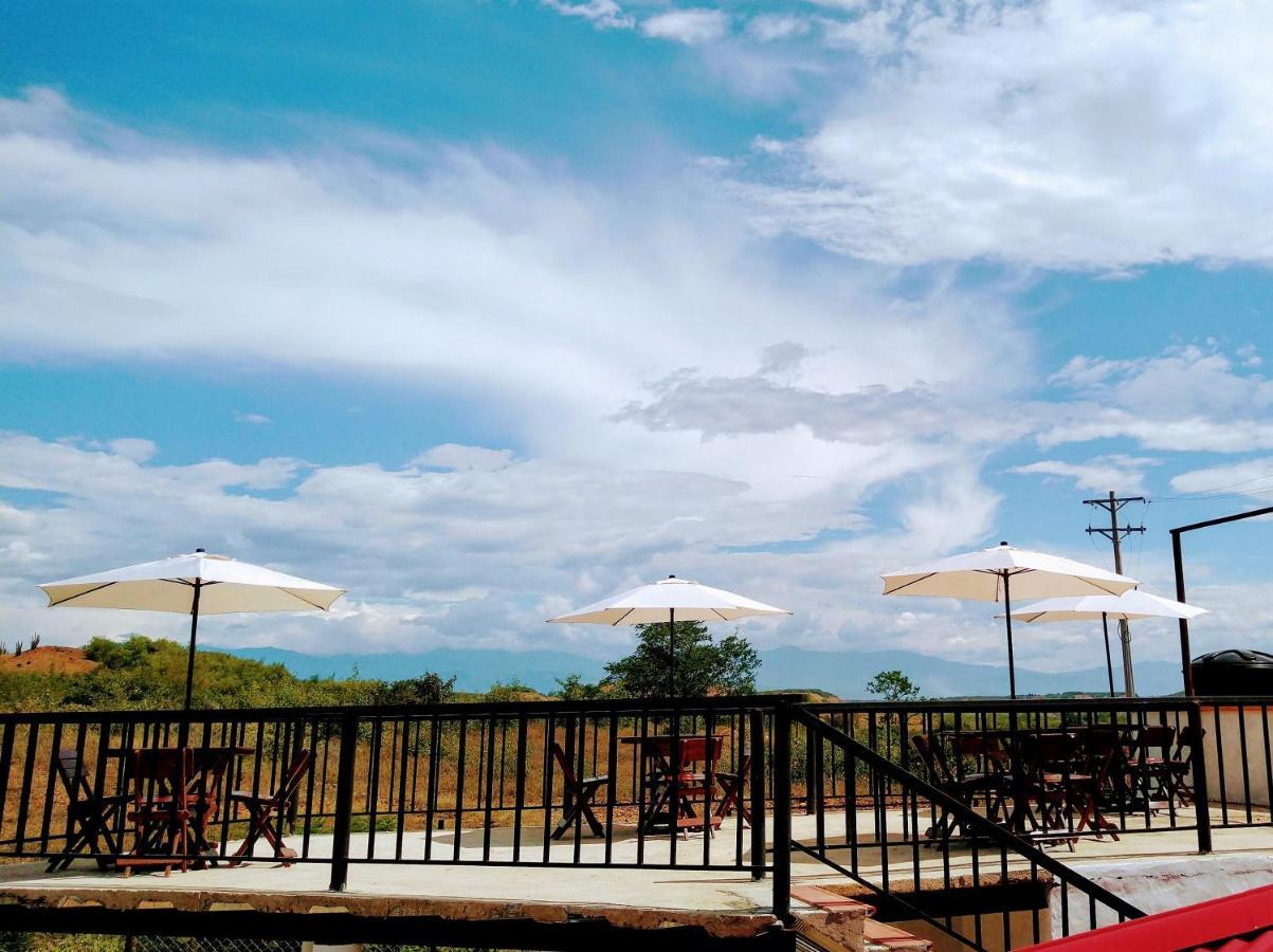 Cosmos Tatacoa Hotel Villavieja Eksteriør bilde