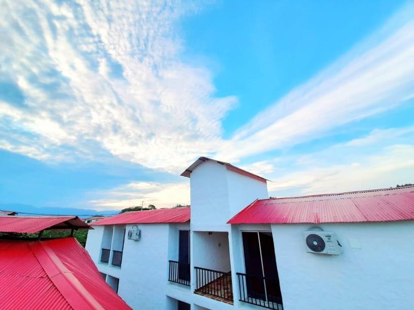 Cosmos Tatacoa Hotel Villavieja Eksteriør bilde